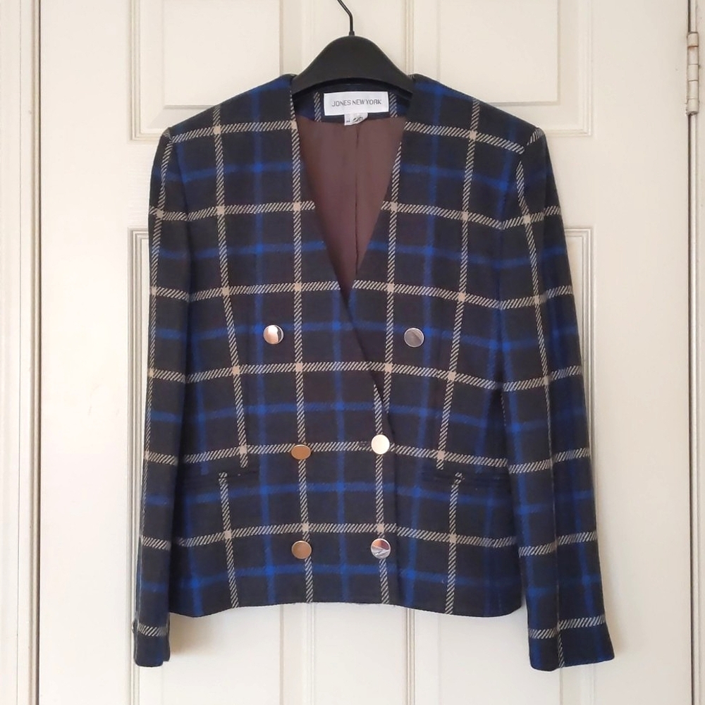 NWOT. Jones New York 100% Pure Wool double breasted plaid blazer w/full lining.